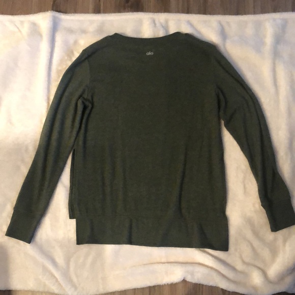 ALO yoga army green pullover - medium - Picture 2 of 3